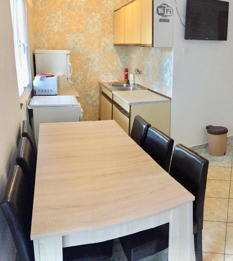 Apartmani Nerko 帕格 外观 照片